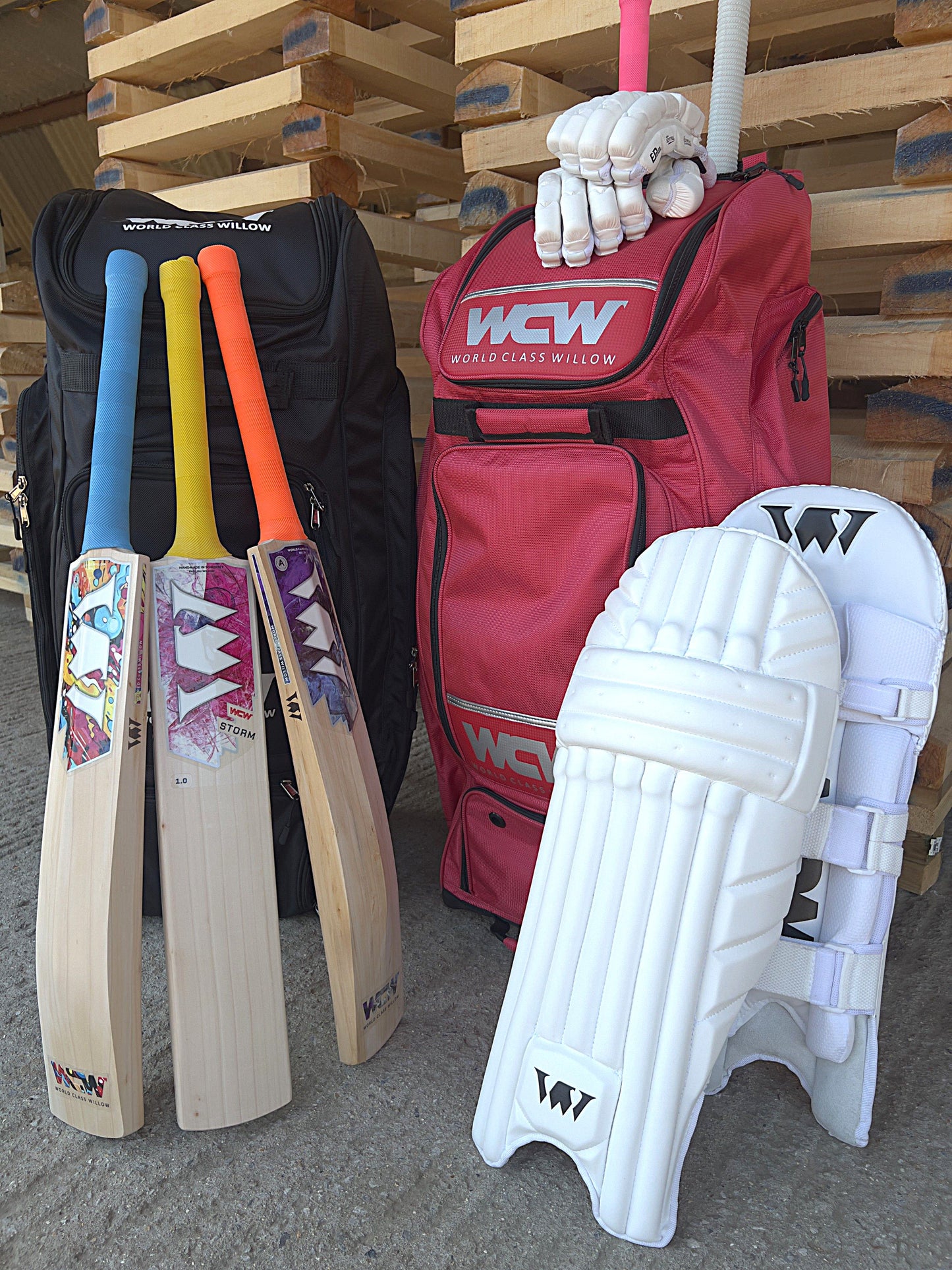 Cricket bat bundle including bat, pads, gloves and bag